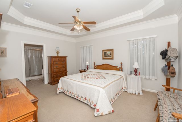 6211 YORKSHIRE DR, Spring Branch, TX 78070