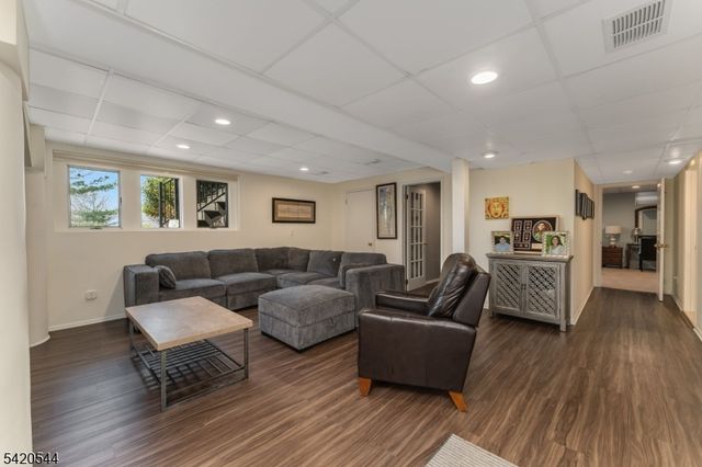 828 Star View Way, Bridgewater Twp., NJ 08807