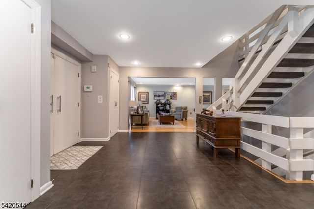 828 Star View Way, Bridgewater Twp., NJ 08807