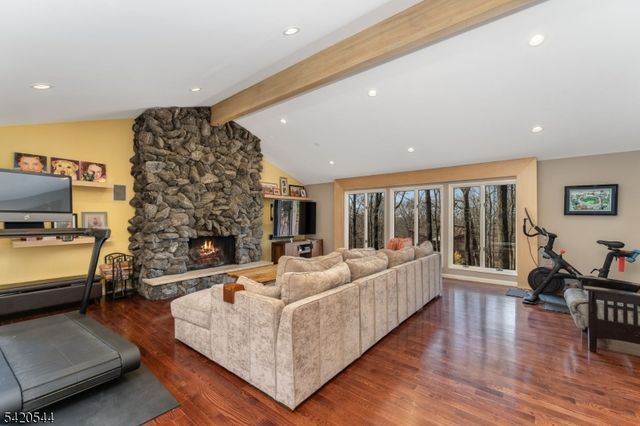 828 Star View Way, Bridgewater Twp., NJ 08807