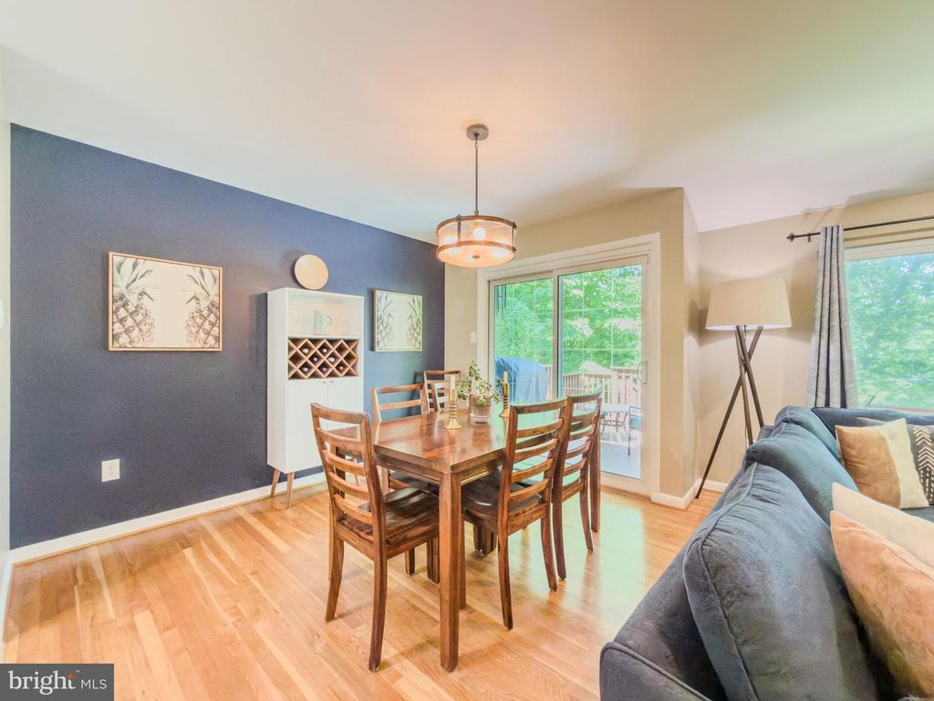 Image 10 of property listing at 1514 AINSLEY RD, Silver Spring, MD 20904