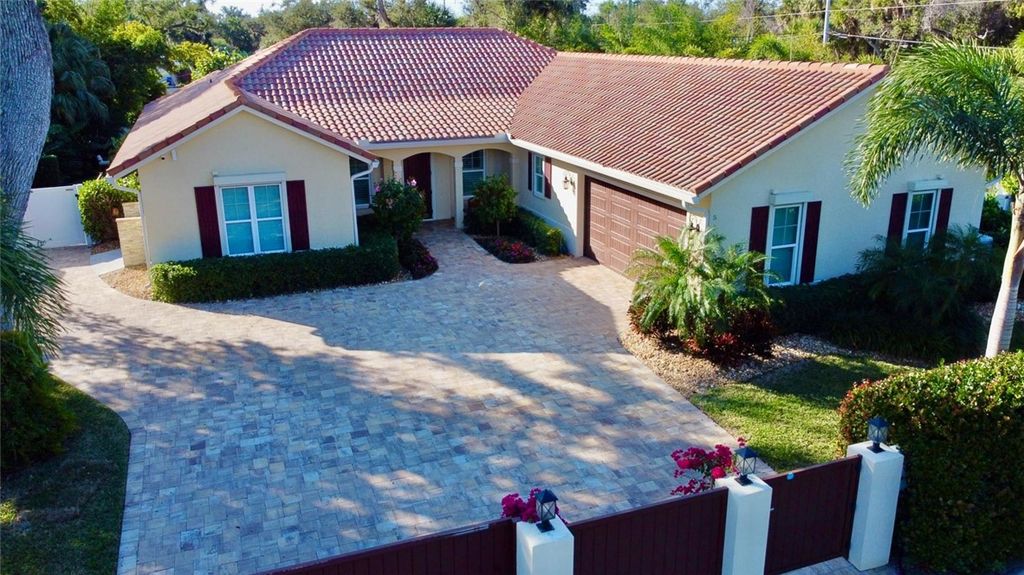 506 Cypress Road, Vero Beach, FL 32963