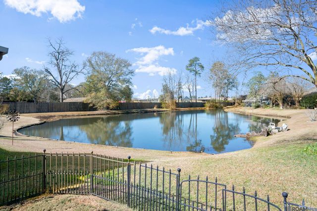 10837 Woodleaf Ave, Baton Rouge, LA 70816
