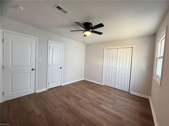 615 Gary LN, Hampton, VA 23661