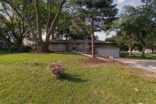 401 Homestead Lane, Rockford, IL 61102