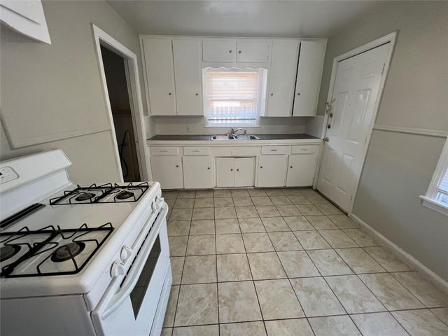 222 Ruslee Street, La Marque, TX 77568