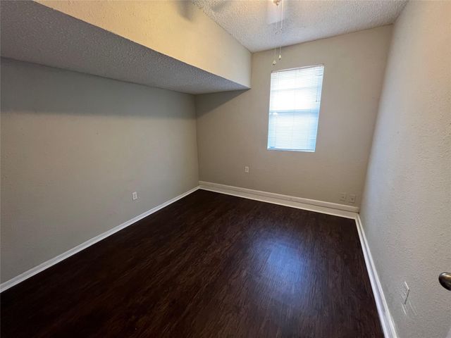 222 Ruslee Street, La Marque, TX 77568