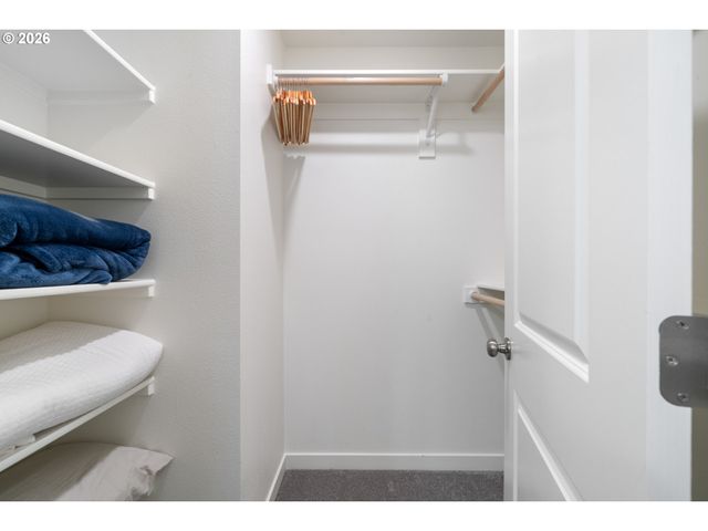 120 S LAGOON St, Rockaway Beach, OR 97136