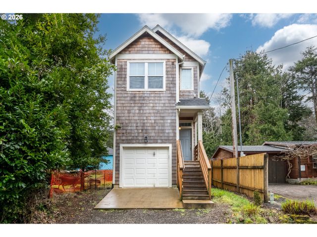 120 S LAGOON St, Rockaway Beach, OR 97136