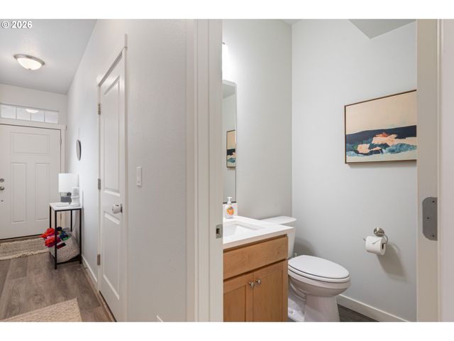 120 S LAGOON St, Rockaway Beach, OR 97136