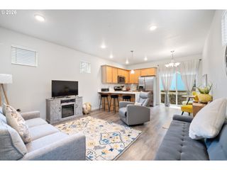 120 S LAGOON St, Rockaway Beach, OR 97136