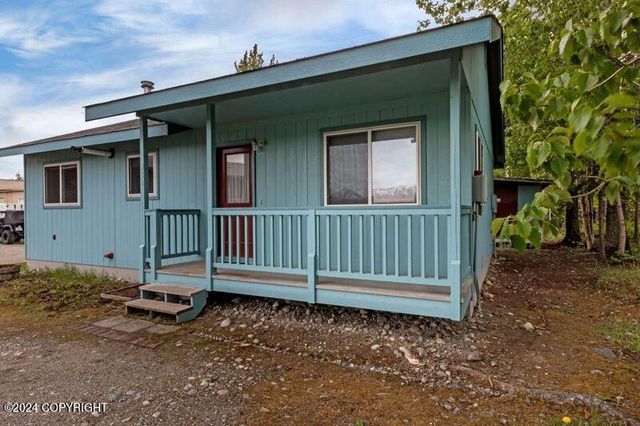 230 E Susitna Avenue, Wasilla, AK 99654