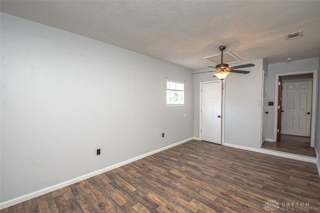 1482 Cobblestone Street, Riverside, OH 45432