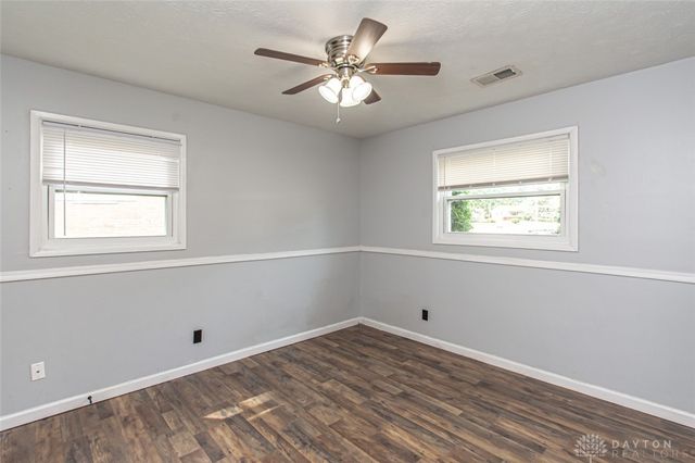 1482 Cobblestone Street, Riverside, OH 45432