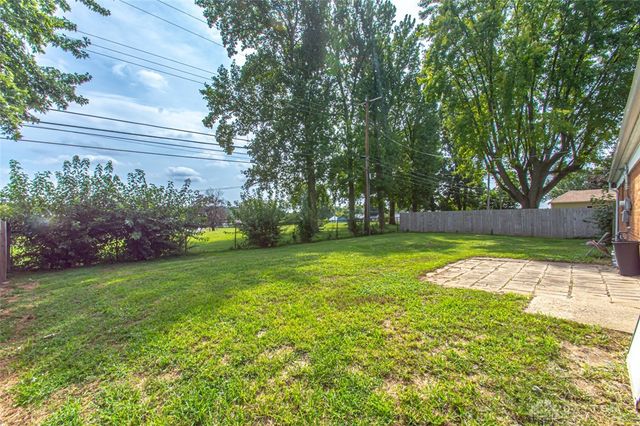 1482 Cobblestone Street, Riverside, OH 45432