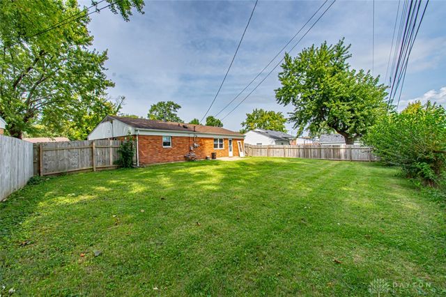 1482 Cobblestone Street, Riverside, OH 45432
