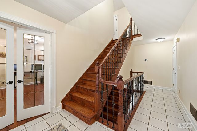 925 Merrill New Road, Sugar Grove, IL 60554