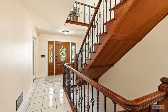 925 Merrill New Road, Sugar Grove, IL 60554