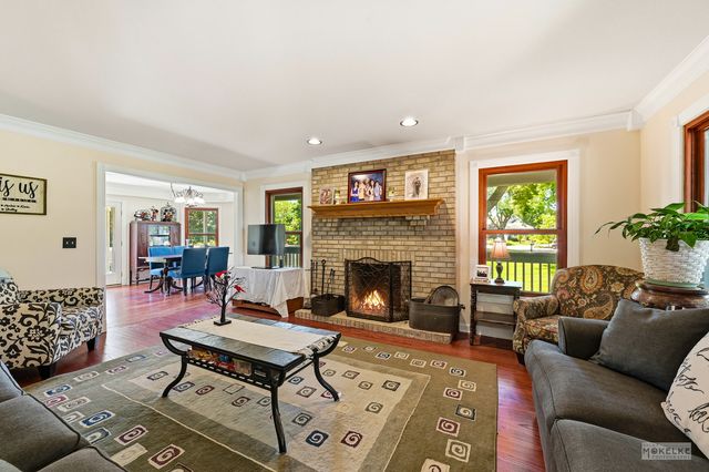 925 Merrill New Road, Sugar Grove, IL 60554