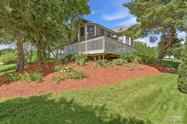 925 Merrill New Road, Sugar Grove, IL 60554