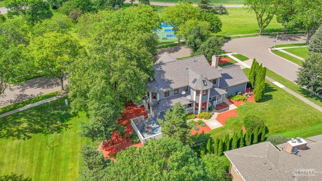 925 Merrill New Road, Sugar Grove, IL 60554