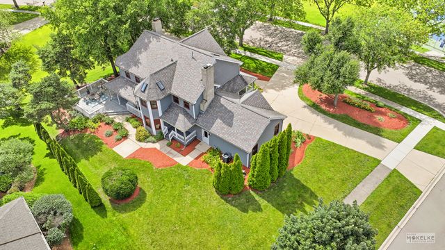 925 Merrill New Road, Sugar Grove, IL 60554