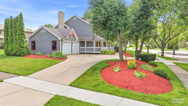 925 Merrill New Road, Sugar Grove, IL 60554