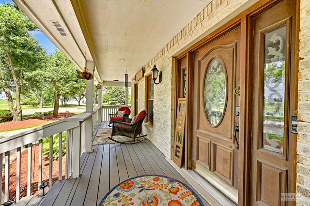 925 Merrill New Road, Sugar Grove, IL 60554
