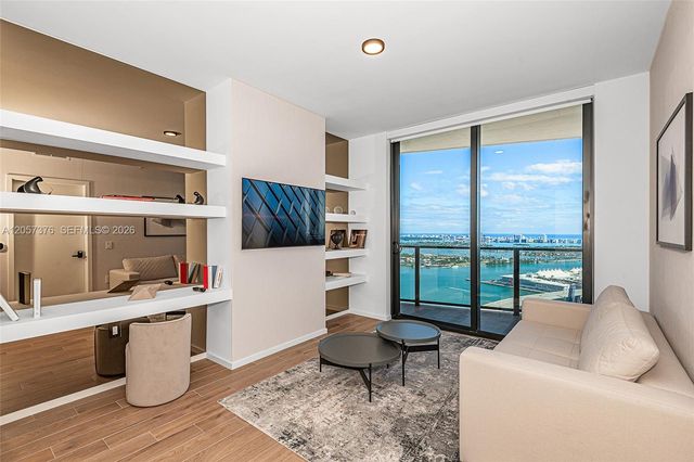 398 NE 5th St 3711, Miami, FL 33132