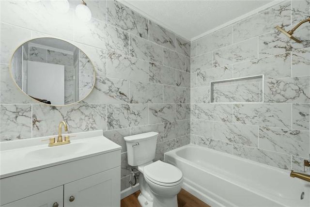 917 Lake Watch Drive, Stone Mountain, GA 30088