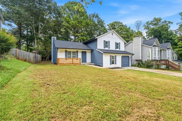 917 Lake Watch Drive, Stone Mountain, GA 30088