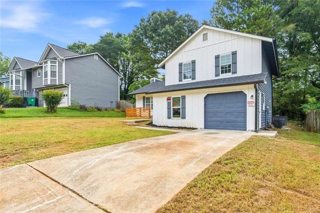 917 Lake Watch Drive, Stone Mountain, GA 30088