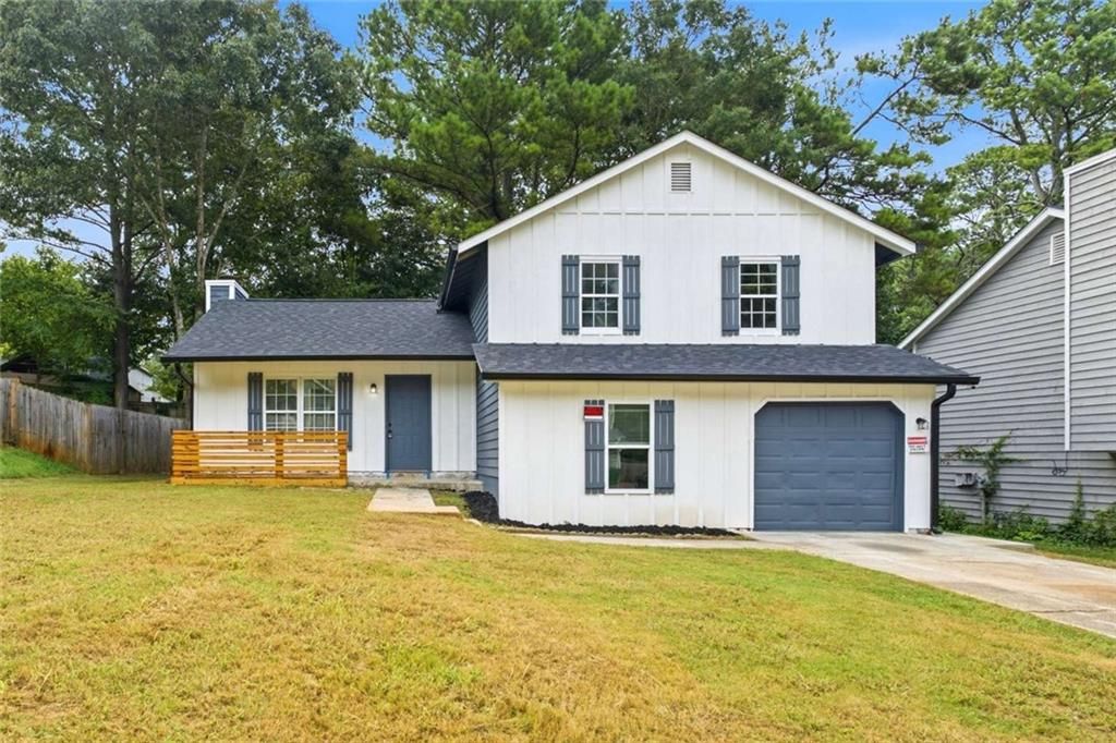 917 Lake Watch Drive, Stone Mountain, GA 30088