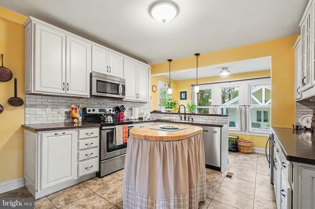 804 S YORK STREET, Mechanicsburg, PA 17055