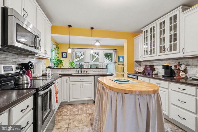 804 S YORK STREET, Mechanicsburg, PA 17055