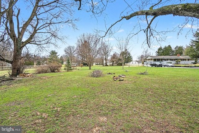 804 S YORK STREET, Mechanicsburg, PA 17055