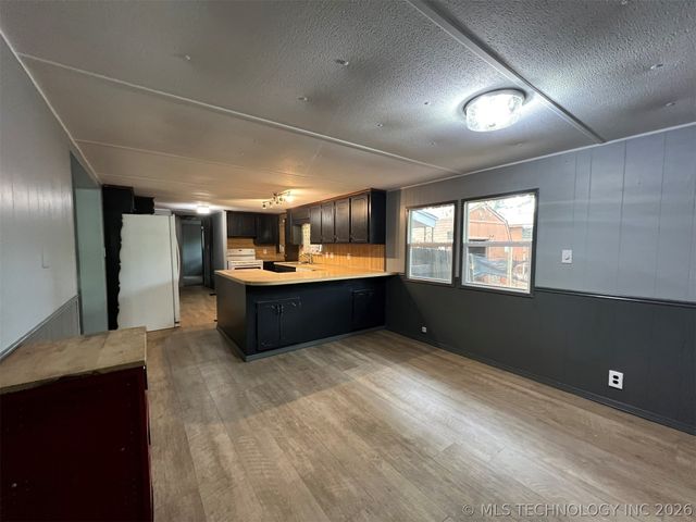 5364 W Cove Drive, Terlton, OK 74081