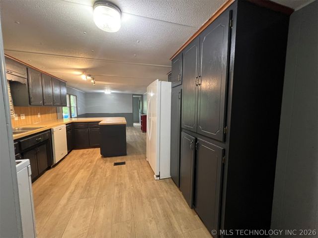 5364 W Cove Drive, Terlton, OK 74081