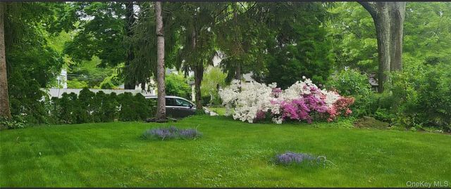 257 Schenck Avenue, Great Neck, NY 11021