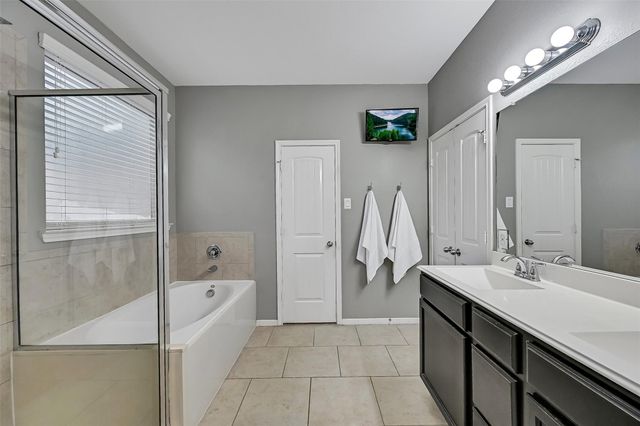 2303 Deer Trace Court, Crosby, TX 77532