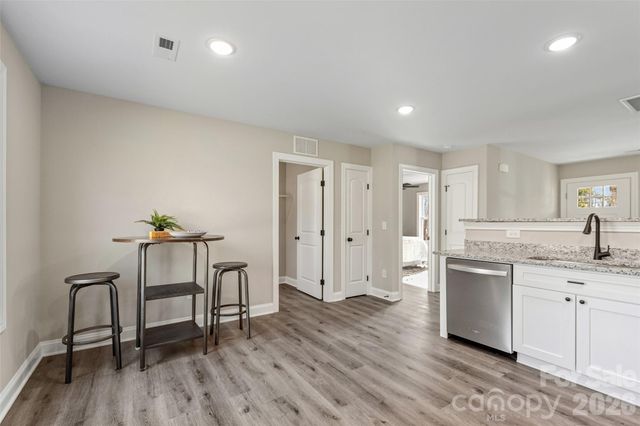 91 W 7th Street, Lexington, NC 27295