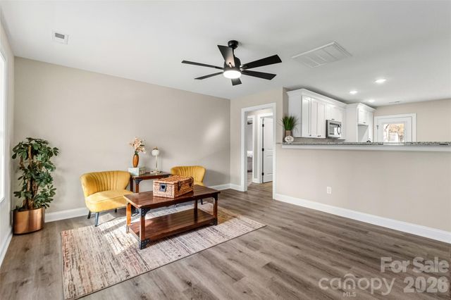 91 W 7th Street, Lexington, NC 27295