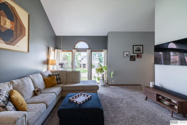 16269 Riggs Street, Omaha, NE 68135