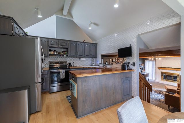 16269 Riggs Street, Omaha, NE 68135