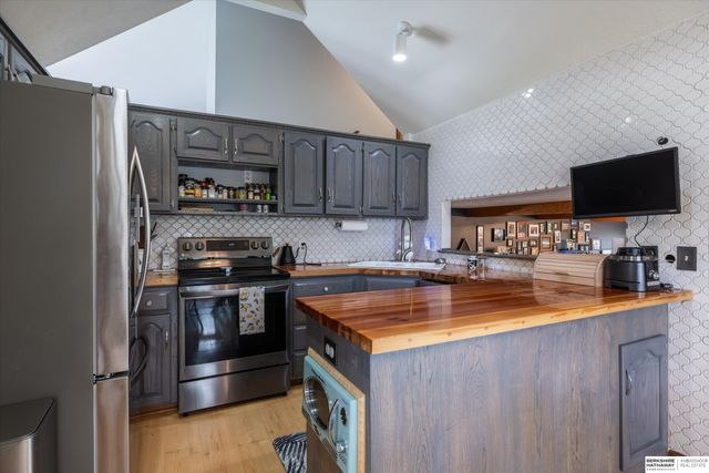 16269 Riggs Street, Omaha, NE 68135