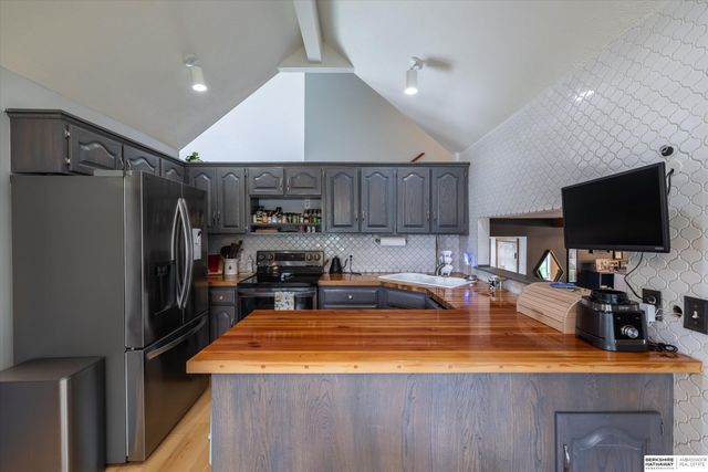 16269 Riggs Street, Omaha, NE 68135