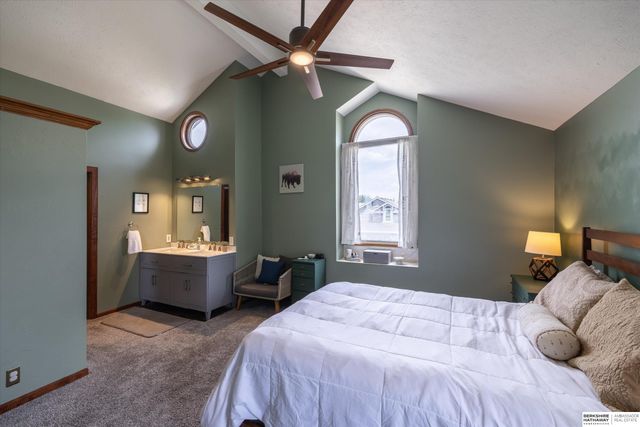 16269 Riggs Street, Omaha, NE 68135
