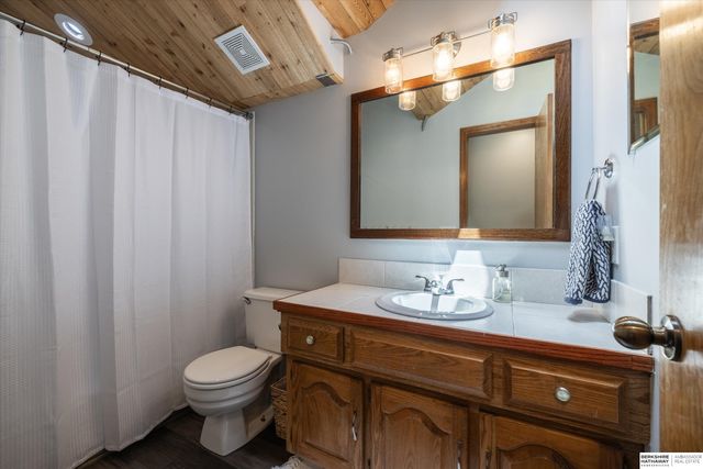 16269 Riggs Street, Omaha, NE 68135