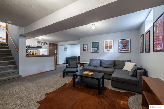 16269 Riggs Street, Omaha, NE 68135