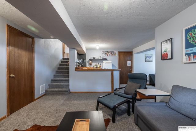 16269 Riggs Street, Omaha, NE 68135